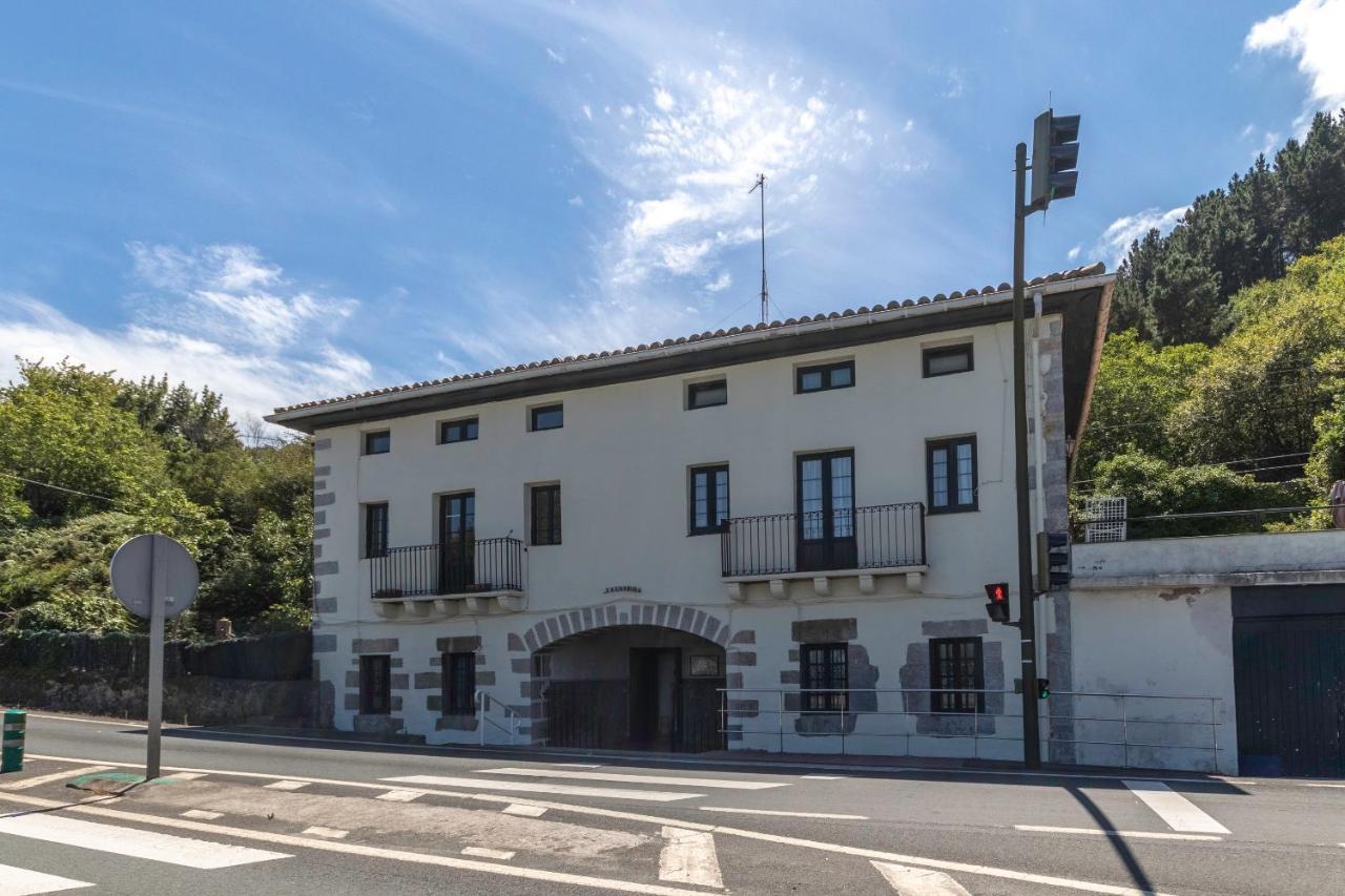 Ferienwohnung Antigua Casa De Escritor Junto A La Playa Mundaka Exterior foto